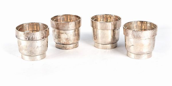 Quattro bicchieri in argento sterling, argentiere Brandimarte,  - Asta Argenti Antichi e da Collezione - Associazione Nazionale - Case d'Asta italiane