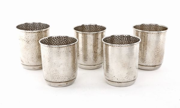 Cinque bicchieri in argento 925  - Asta Argenti Antichi e da Collezione - Associazione Nazionale - Case d'Asta italiane