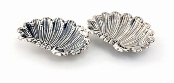 Coppia di piccoli posacenere in argento  - Asta Argenti Antichi e da Collezione - Associazione Nazionale - Case d'Asta italiane