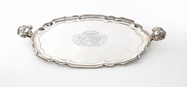 Vassoio ovale in argento con manici  - Asta Argenti Antichi e da Collezione - Associazione Nazionale - Case d'Asta italiane