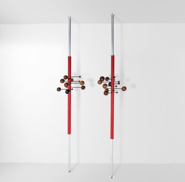OSVALDO BORSANI : Due attaccapanni mod. AT16  - Asta Design200 - Associazione Nazionale - Case d'Asta italiane
