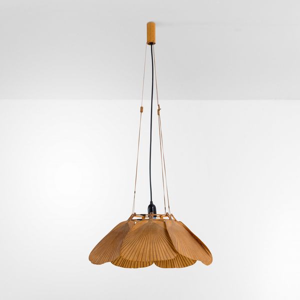 INGO MAURER : Lampada a sospensione della serie Uchiwa  - Asta Design200 - Associazione Nazionale - Case d'Asta italiane