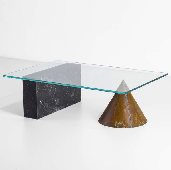 Massimo e Lella Vignelli : Tavolo basso mod. Kono  - Asta Design200 - Associazione Nazionale - Case d'Asta italiane