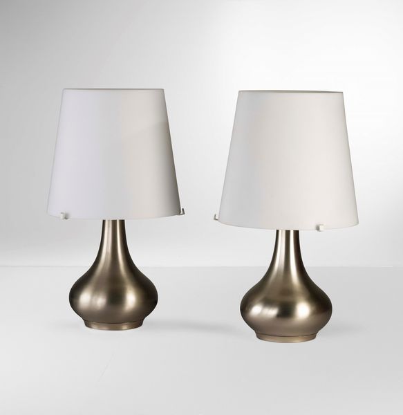 MAX INGRAND : Due lampade da tavolo mod. 2344  - Asta Design200 - Associazione Nazionale - Case d'Asta italiane