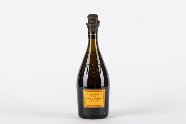 FRANCIA : Veuve Clicquot La Grande Dame  - Asta Vini e Distillati - Associazione Nazionale - Case d'Asta italiane