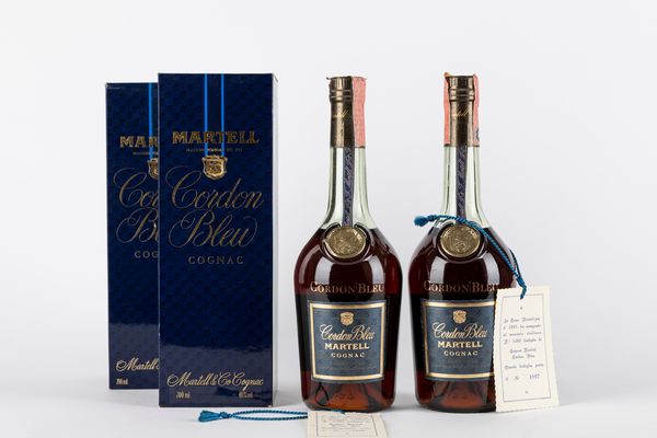 FRANCIA : Cordon Bleu Martell Cognac (2 BT)  - Asta Vini e Distillati - Associazione Nazionale - Case d'Asta italiane