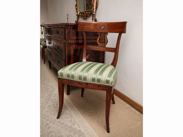 Serie di quattro sedie in ciliegio  - Asta L'Arte di Arredare - Associazione Nazionale - Case d'Asta italiane