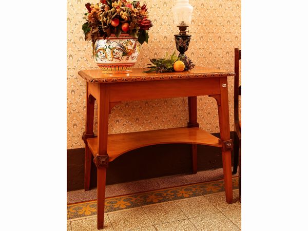 Tavolino in ciliegio  - Asta L'Arte di Arredare - Associazione Nazionale - Case d'Asta italiane