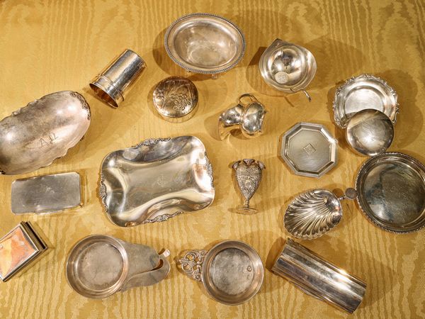Collezione di ninnoli, bomboniere e curiosit in argento  - Asta L'Arte di Arredare - Associazione Nazionale - Case d'Asta italiane