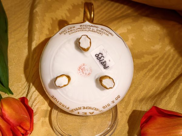 Coppa commemorativa XX Riunione Annuale AEI, Firenze 1916, Richard Ginori  - Asta L'Arte di Arredare - Associazione Nazionale - Case d'Asta italiane