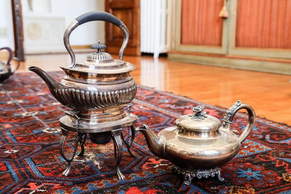 Due accessori per la tavola in metallo argentato  - Asta L'Arte di Arredare - Associazione Nazionale - Case d'Asta italiane