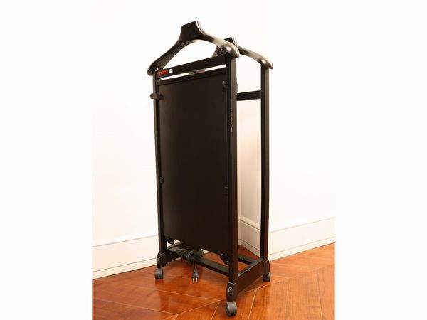 Indossatore stirapantaloni in legno ebanizzato, Foppa Pedretti  - Asta L'Arte di Arredare - Associazione Nazionale - Case d'Asta italiane