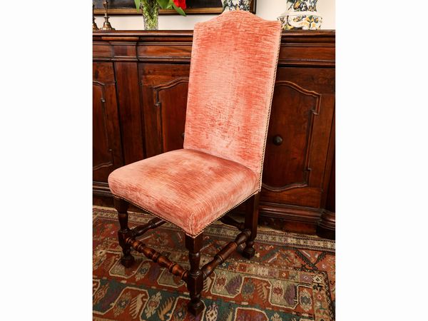 Serie di sei sedie in noce  - Asta L'Arte di Arredare - Associazione Nazionale - Case d'Asta italiane