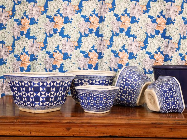 Assortimeto di portavasi in terraglia, porcellana e terracotta  - Asta L'Arte di Arredare - Associazione Nazionale - Case d'Asta italiane