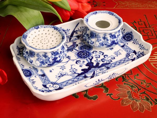 Calamaio in porcellana, Meissen  - Asta L'Arte di Arredare - Associazione Nazionale - Case d'Asta italiane