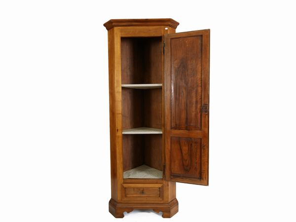 Angoliera in noce  - Asta L'Arte di Arredare - Associazione Nazionale - Case d'Asta italiane