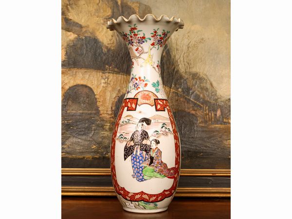 Vaso in porcellana  - Asta L'Arte di Arredare - Associazione Nazionale - Case d'Asta italiane