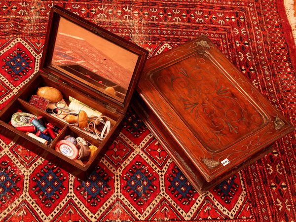 Due scatole in noce ed altre essenze  - Asta L'Arte di Arredare - Associazione Nazionale - Case d'Asta italiane