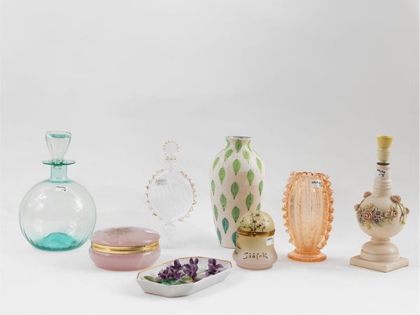 Lotto di curiosit  - Asta L'Arte di Arredare - Associazione Nazionale - Case d'Asta italiane