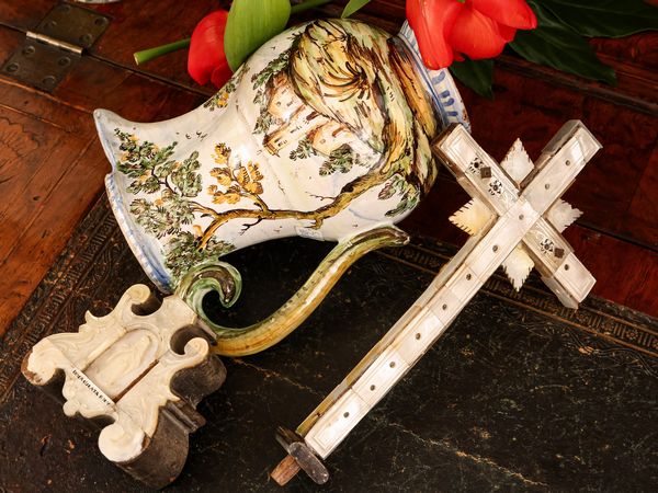 Lotto di curiosit�  - Asta L'Arte di Arredare - Associazione Nazionale - Case d'Asta italiane