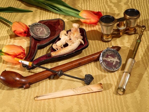 Lotto di curiosit  - Asta L'Arte di Arredare - Associazione Nazionale - Case d'Asta italiane