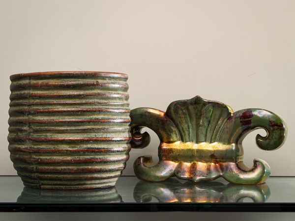 Due vasi in ceramica a lustro  - Asta L'Arte di Arredare - Associazione Nazionale - Case d'Asta italiane