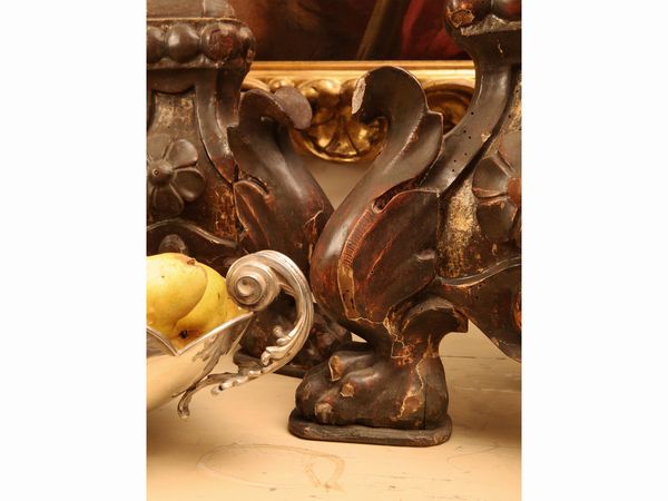 Coppia di torciere in legno laccato  - Asta L'Arte di Arredare - Associazione Nazionale - Case d'Asta italiane