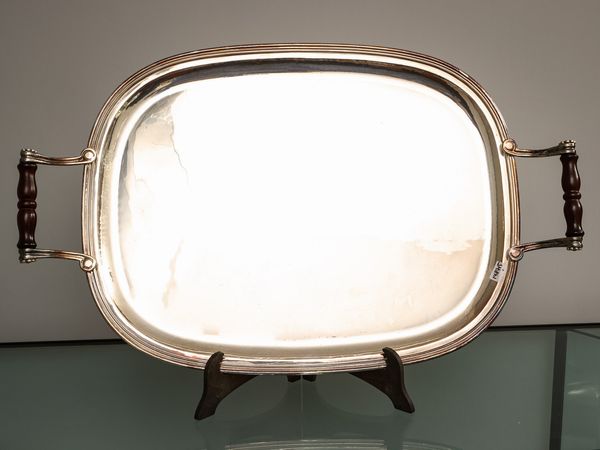 Guantiera in argento  - Asta L'Arte di Arredare - Associazione Nazionale - Case d'Asta italiane