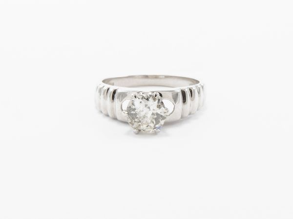 Anello solitario in oro bianco con diamante  - Asta Gioielli e orologi - Associazione Nazionale - Case d'Asta italiane