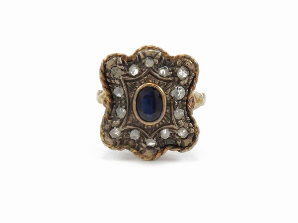 Anello in oro giallo e argento con diamant e zaffiro  - Asta Gioielli e orologi - Associazione Nazionale - Case d'Asta italiane