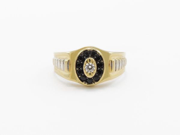 Anello per uomo in oro giallo 585/1000 con zirconie cubiche  - Asta Gioielli e orologi - Associazione Nazionale - Case d'Asta italiane