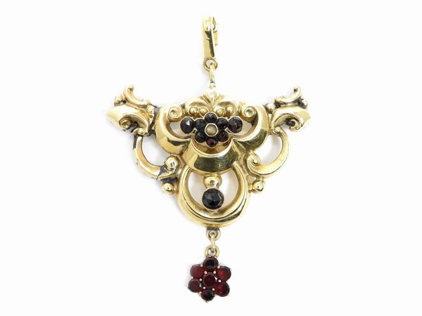 Pendente in oro giallo 585/1000 con granati  - Asta Gioielli e orologi - Associazione Nazionale - Case d'Asta italiane