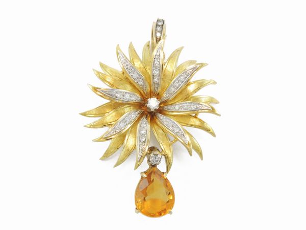 Pendente in oro giallo e bianco con diamanti e quarzo citrino  - Asta Gioielli e orologi - Associazione Nazionale - Case d'Asta italiane