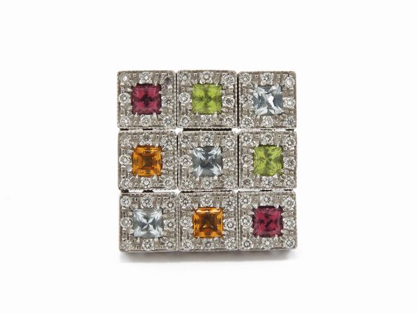 Anello in oro bianco con diamant e gemme multicolor  - Asta Gioielli e orologi - Associazione Nazionale - Case d'Asta italiane