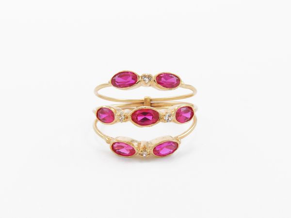 Anello in oro rosa 585/1000 con rubini sintetici e zirconie cubiche  - Asta Gioielli e orologi - Associazione Nazionale - Case d'Asta italiane