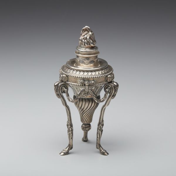 ARGENTIERE FRANCESE DEL XIX SECOLO : Tripode in argento con corpo a torchon e fiamma sulla sommit�, poggiante su piedi caprini  - Asta Asta 401 | ARTE ANTICA E DEL XIX SECOLO Online - Associazione Nazionale - Case d'Asta italiane