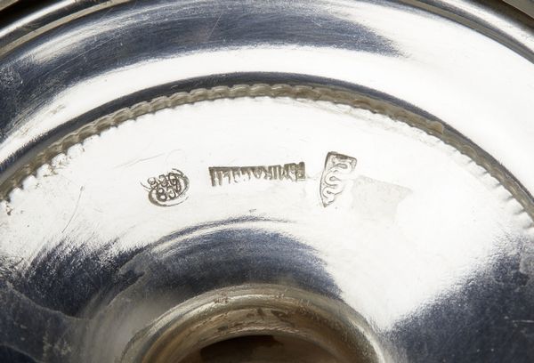 ARGENTIERE ITALIANO DEL XX SECOLO : Servizio da t� e caff� in argento composto da teiera, caffettiera, zuccheriera e lattiera  - Asta Asta 401 | ARTE ANTICA E DEL XIX SECOLO Online - Associazione Nazionale - Case d'Asta italiane