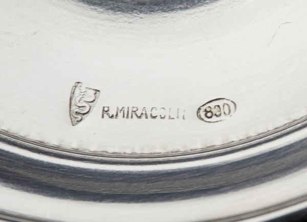 ARGENTIERE ITALIANO DEL XX SECOLO : Servizio da t� e caff� in argento composto da teiera, caffettiera, zuccheriera e lattiera  - Asta Asta 401 | ARTE ANTICA E DEL XIX SECOLO Online - Associazione Nazionale - Case d'Asta italiane