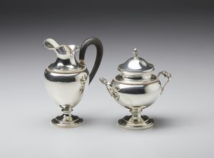 ARGENTIERE ITALIANO DEL XX SECOLO : Servizio da t� e caff� in argento composto da teiera, caffettiera, zuccheriera e lattiera  - Asta Asta 401 | ARTE ANTICA E DEL XIX SECOLO Online - Associazione Nazionale - Case d'Asta italiane