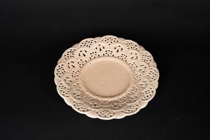 MANIFATTURA VENETA DEL XIX SECOLO - Piattino in terraglia traforata