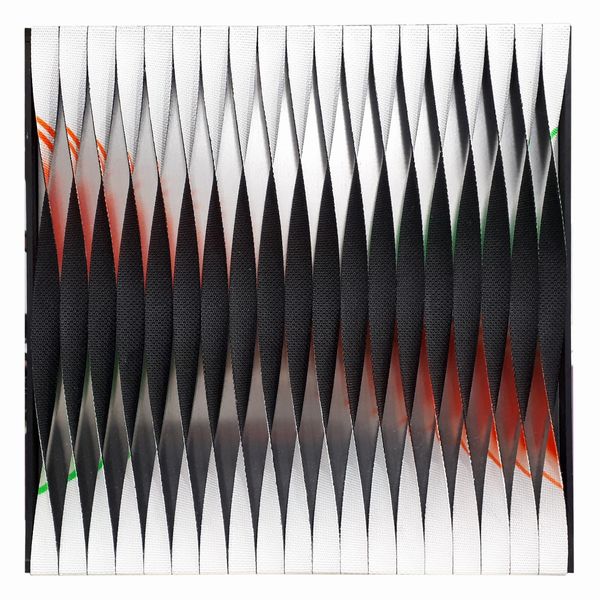 Stefano Ferracci : Oggetto cinetico a trama vibrante n� 16  - Asta Arte Moderna e Contemporanea - Associazione Nazionale - Case d'Asta italiane