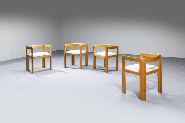 DERK JAN DE VRIES : Quattro sedie in legno di frassino con seduta in tessuto.  Anni '80 cm 63x50x45  - Asta Design - Associazione Nazionale - Case d'Asta italiane