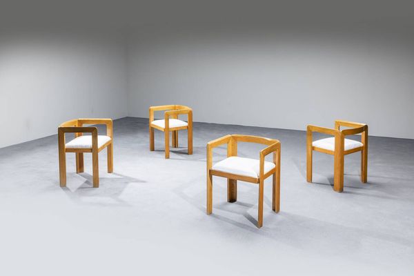 DERK JAN DE VRIES : Quattro sedie in legno di frassino con seduta in tessuto.  Anni '80 cm 63x50x45  - Asta Design - Associazione Nazionale - Case d'Asta italiane