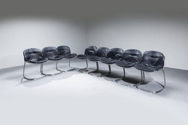 GASTONE RINALDI : Otto sedie mod. Sabrina  - Asta Design - Associazione Nazionale - Case d'Asta italiane