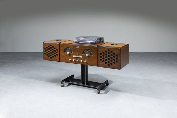 ACHILLE CASTIGLIONI : Radiofonografo Brionvega RR126  - Asta Design - Associazione Nazionale - Case d'Asta italiane