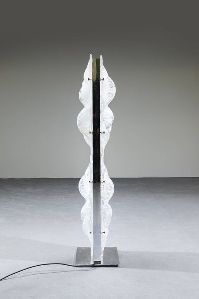 MAZZEGA : Lampada da terra con struttura in metallo cromato e diffusori in vetro. Prod. Mazzega anni '70  h cm 131 5x30x28  - Asta Design - Associazione Nazionale - Case d'Asta italiane