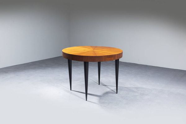 GIO PONTI Milano 1891 - 1979 : Tavolo con piano in legno bordo grissinato  cassetti a scomparsa  gambe coniche in legno laccato nero. Anni '50 cm 78x105 Corredato dell'Expertise del Gio Ponti Archives  - Asta Design - Associazione Nazionale - Case d'Asta italiane