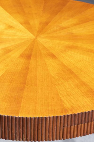 GIO PONTI Milano 1891 - 1979 : Tavolo con piano in legno bordo grissinato  cassetti a scomparsa  gambe coniche in legno laccato nero. Anni '50 cm 78x105 Corredato dell'Expertise del Gio Ponti Archives  - Asta Design - Associazione Nazionale - Case d'Asta italiane