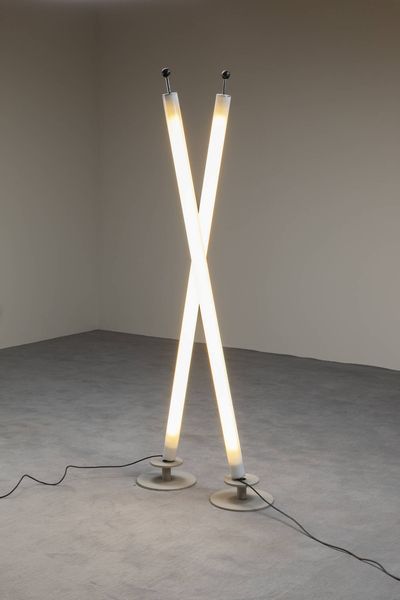 CHRISTIAN DEUBER : Coppia di lampade da terra mod.Tube  - Asta Design - Associazione Nazionale - Case d'Asta italiane