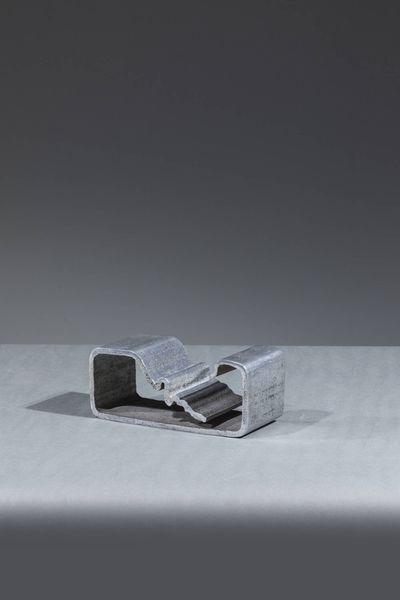 SERGIO PUTATTI Follonica (GR) 1939 : Scultura in alluminio stampato. cm 11x25 5x12  - Asta Design - Associazione Nazionale - Case d'Asta italiane